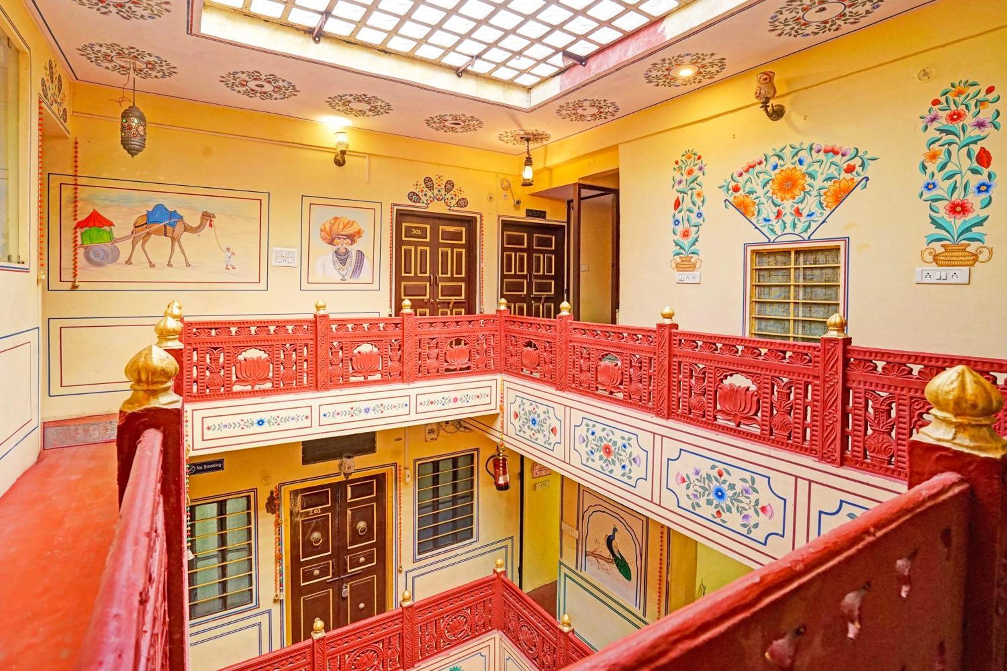 Super Collection O Ramganj Near Hawa Mahal Hotell Jaipur Exteriör bild