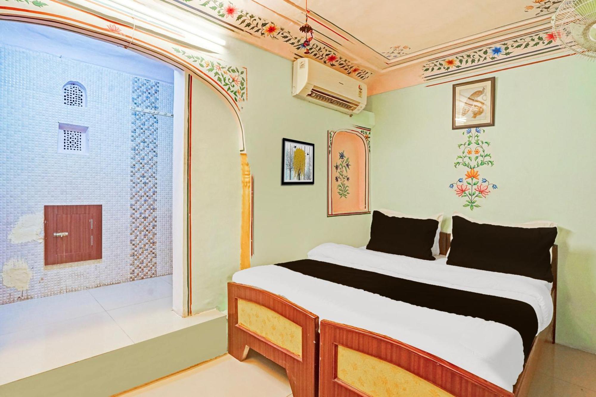 Super Collection O Ramganj Near Hawa Mahal Hotell Jaipur Exteriör bild